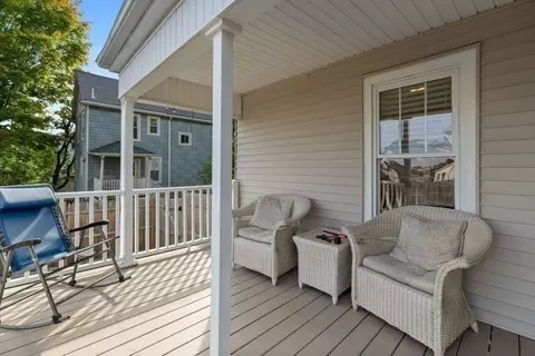 Exterior - 11 Sweetser Ave, Reading, MA 01867 photo 4 of 10