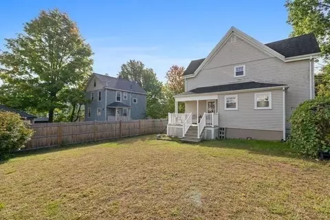 Exterior - 11 Sweetser Ave, Reading, MA 01867 photo 8 of 10