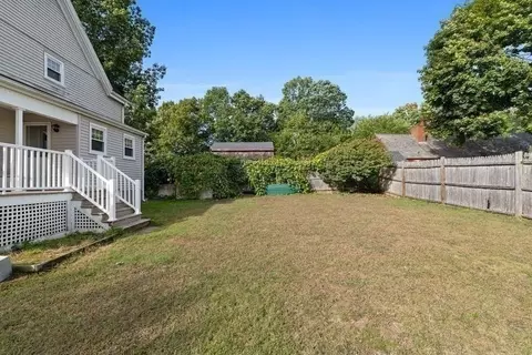 Exterior - 11 Sweetser Ave, Reading, MA 01867 photo 6 of 10