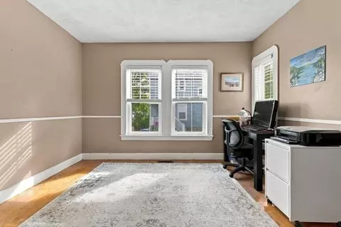 Entry Way - 11 Sweetser Ave, Reading, MA 01867 photo 2 of 3
