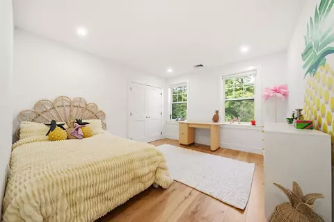 Bedroom - 25 Meadowbrook Rd, Dover, MA 02030 photo 3 of 4