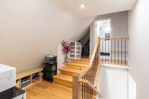 Entry Way - 16 Thayer St, Worcester, MA 01603 photo 2 of 3