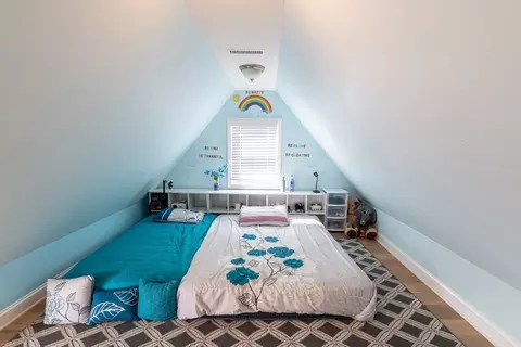 Bedroom - 16 Thayer St, Worcester, MA 01603 photo 9 of 9