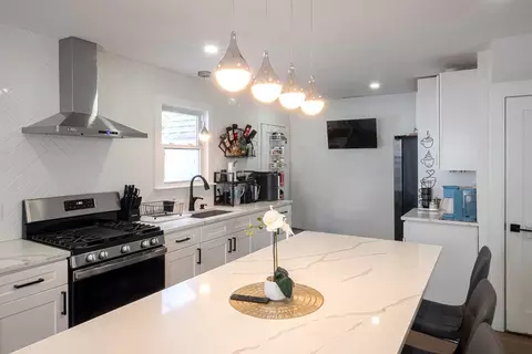 Kitchen - 16 Thayer St, Worcester, MA 01603 photo 4 of 5