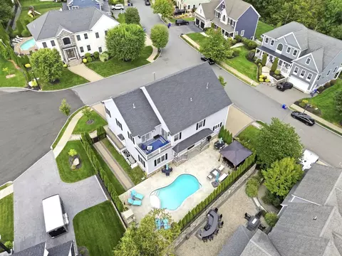 View/Area - 2 Oneil Way, Saugus, MA 01906 photo 4 of 4
