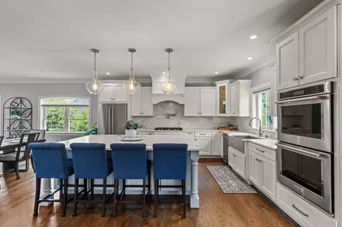 Kitchen - 2 Oneil Way, Saugus, MA 01906 photo 2 of 4