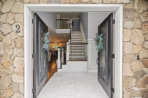 Entry Way - 2 Oneil Way, Saugus, MA 01906 photo 1 of 4