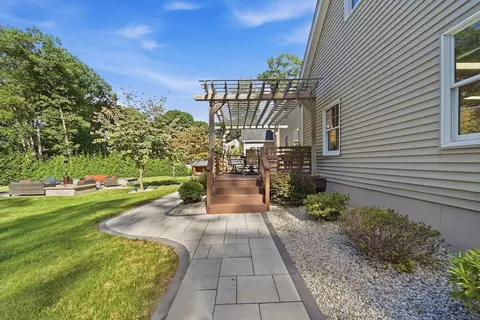 Exterior - 80 Dodge Hill Rd, Sutton, MA 01590 photo 7 of 16