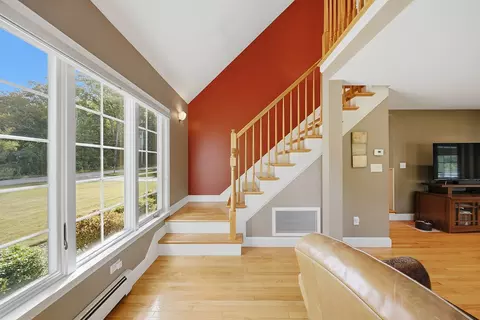 Entry Way - 80 Dodge Hill Rd, Sutton, MA 01590 photo 2 of 2
