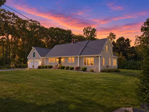 Exterior - 80 Dodge Hill Rd, Sutton, MA 01590 photo 2 of 16