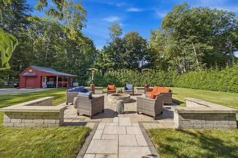 Exterior - 80 Dodge Hill Rd, Sutton, MA 01590 photo 11 of 16