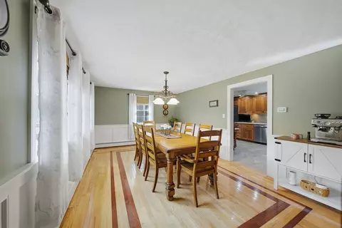 Dining - 80 Dodge Hill Rd, Sutton, MA 01590 photo 1 of 2