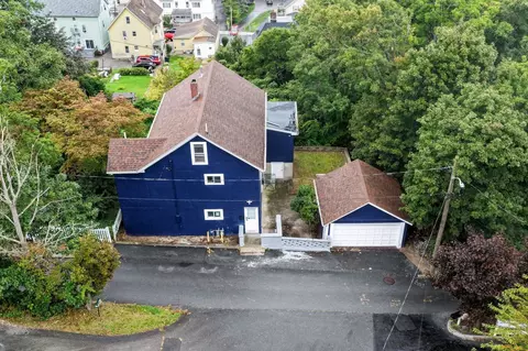 View/Area - 376 N Underwood St, Fall River, MA 02720 photo 2 of 2