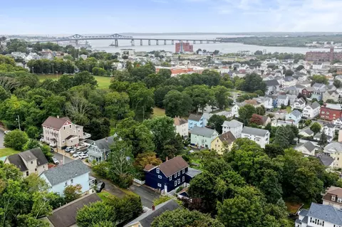 View/Area - 376 N Underwood St, Fall River, MA 02720 photo 1 of 2