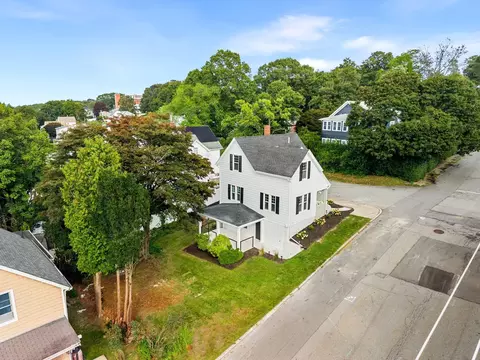 View/Area - 256 Weetamoe St, Fall River, MA 02720 photo 3 of 3