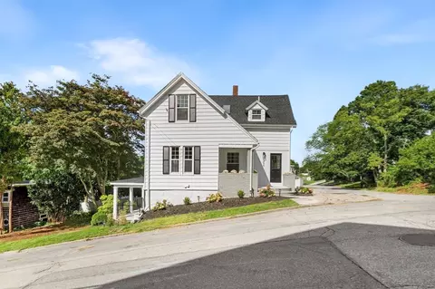Exterior - 256 Weetamoe St, Fall River, MA 02720 photo 10 of 12