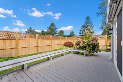 Exterior - 10 Floret Cir #10, Hingham, MA 02043 photo 3 of 11