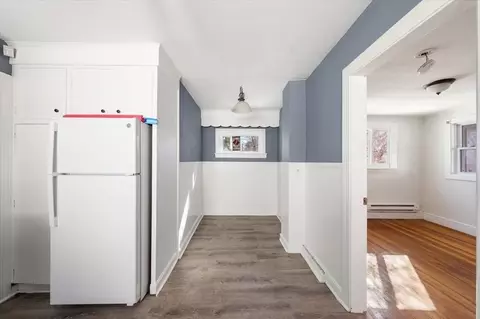 Entry Way - 528 Ferry St, Everett, MA 02149 photo 6 of 6