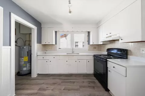 Kitchen - 528 Ferry St, Everett, MA 02149 photo 5 of 5