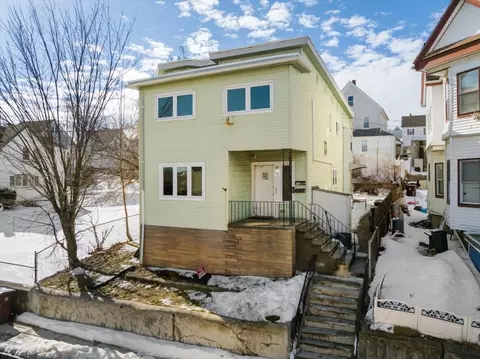 Exterior - 528 Ferry St, Everett, MA 02149 photo 5 of 7
