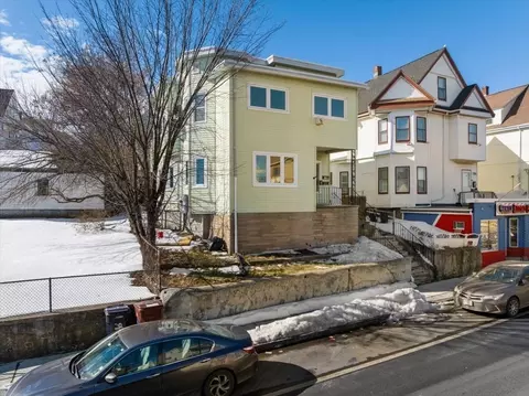 Exterior - 528 Ferry St, Everett, MA 02149 photo 3 of 7