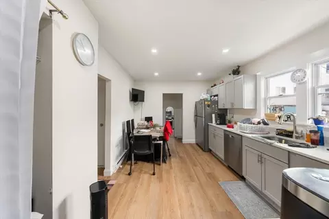 Entry Way - 528 Ferry St, Everett, MA 02149 photo 1 of 6