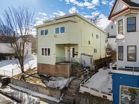 Exterior - 528 Ferry St, Everett, MA 02149 photo 2 of 7