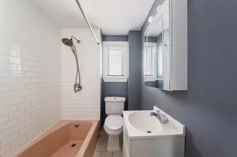 Bath - 528 Ferry St, Everett, MA 02149 photo 2 of 3