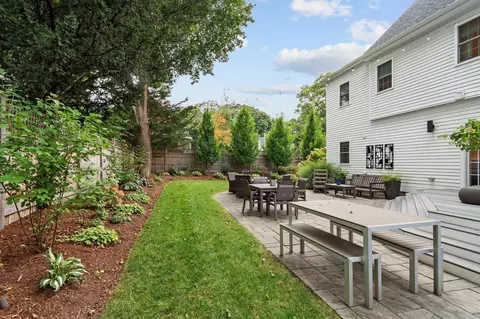 Exterior - 245 Summer Ave, Reading, MA 01867 photo 4 of 7