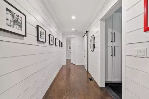 Entry Way - 245 Summer Ave, Reading, MA 01867 photo 2 of 4