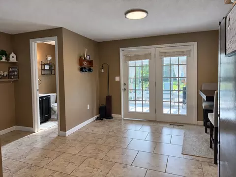 Entry Way - 145 Mckinstry Ave, Chicopee, MA 01013 photo 2 of 2