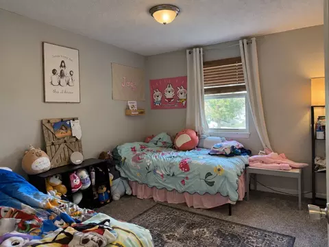 Bedroom - 145 Mckinstry Ave, Chicopee, MA 01013 photo 8 of 9