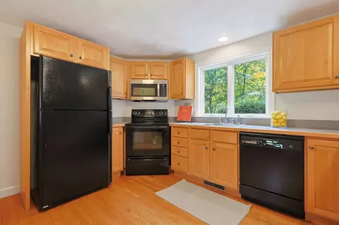 Kitchen - 405 Main St, Acton, MA 01720 photo 2 of 4