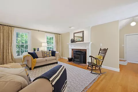 Living - 405 Main St, Acton, MA 01720 photo 3 of 4