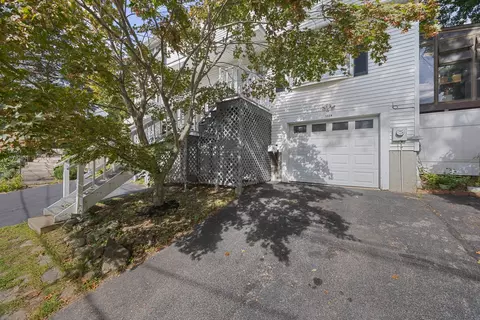 Exterior - 133 Commonwealth Ave #B, Worcester, MA 01604 photo 11 of 11
