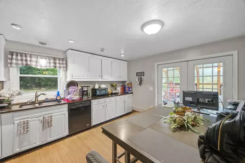 Other - 133 Commonwealth Ave #B, Worcester, MA 01604 photo 3 of 11