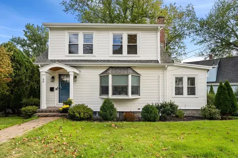 29 Woburn St, Medford, MA 02155