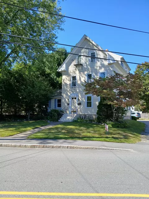 27 Arnold Rd, North Attleboro, MA 02760