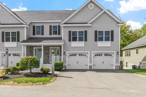 13 Commodore Way #13, Westford, MA 01886