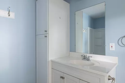 Bath - 18 Elmwood St, Wareham, MA 02571 photo 1 of 3
