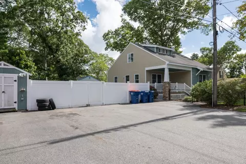 Exterior - 18 Elmwood St, Wareham, MA 02571 photo 13 of 13