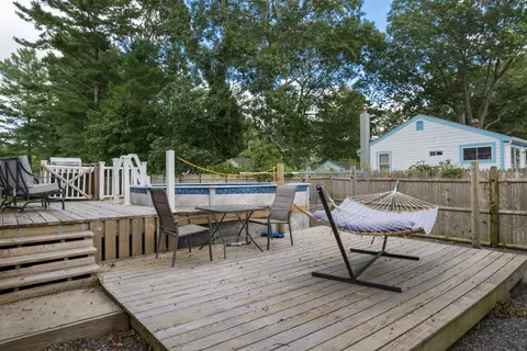 Exterior - 18 Elmwood St, Wareham, MA 02571 photo 6 of 13