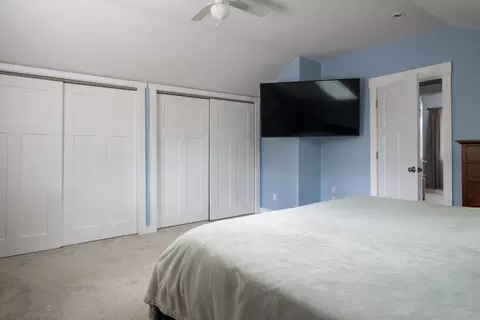 Bedroom - 18 Elmwood St, Wareham, MA 02571 photo 4 of 4