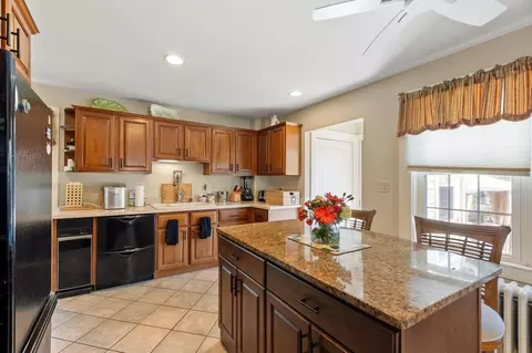 Kitchen - 37 Hartz St, Gloucester, MA 01930 photo 1 of 4