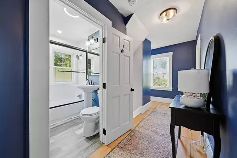 Entry Way - 51 Main St, Atkinson, NH 03811 photo 10 of 10