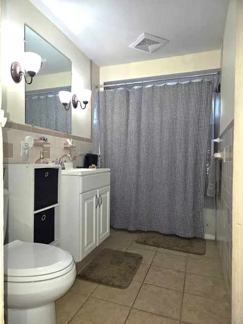 Bath - 21 Smith Ave, Ware, MA 01082 photo 1 of 1
