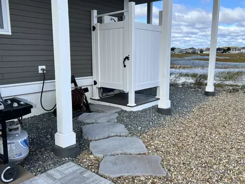 Exterior - 72 Island Path #72, Hampton, NH 03842 photo 4 of 7