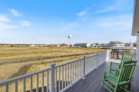 Exterior - 72 Island Path #72, Hampton, NH 03842 photo 6 of 7