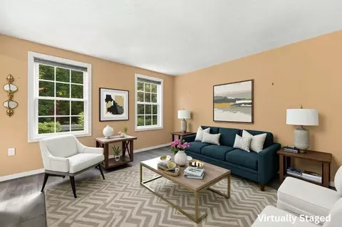 Living - 16 Lancaster Rd, Clinton, MA 01510 photo 5 of 8