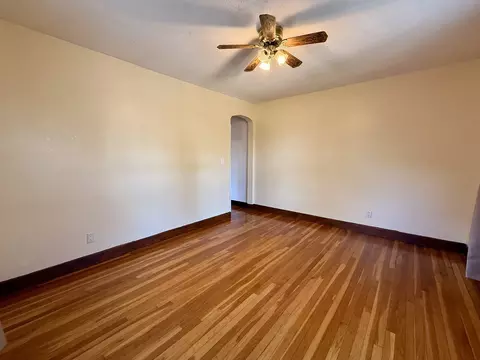 Living - 68 Linden St #34, Everett, MA 02149 photo 2 of 4